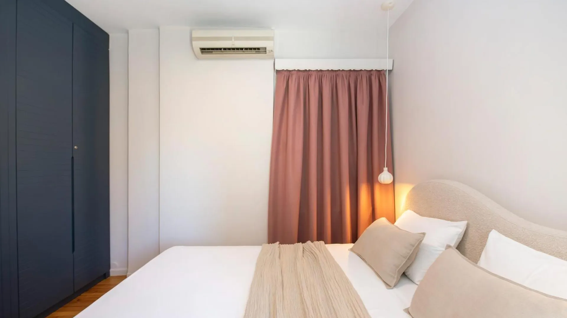 Unique Sunny Post Modern Apartment Thessaloniki Greece